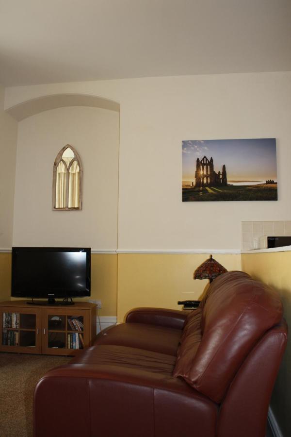 No2 Abbey View Apartment Уитби Екстериор снимка